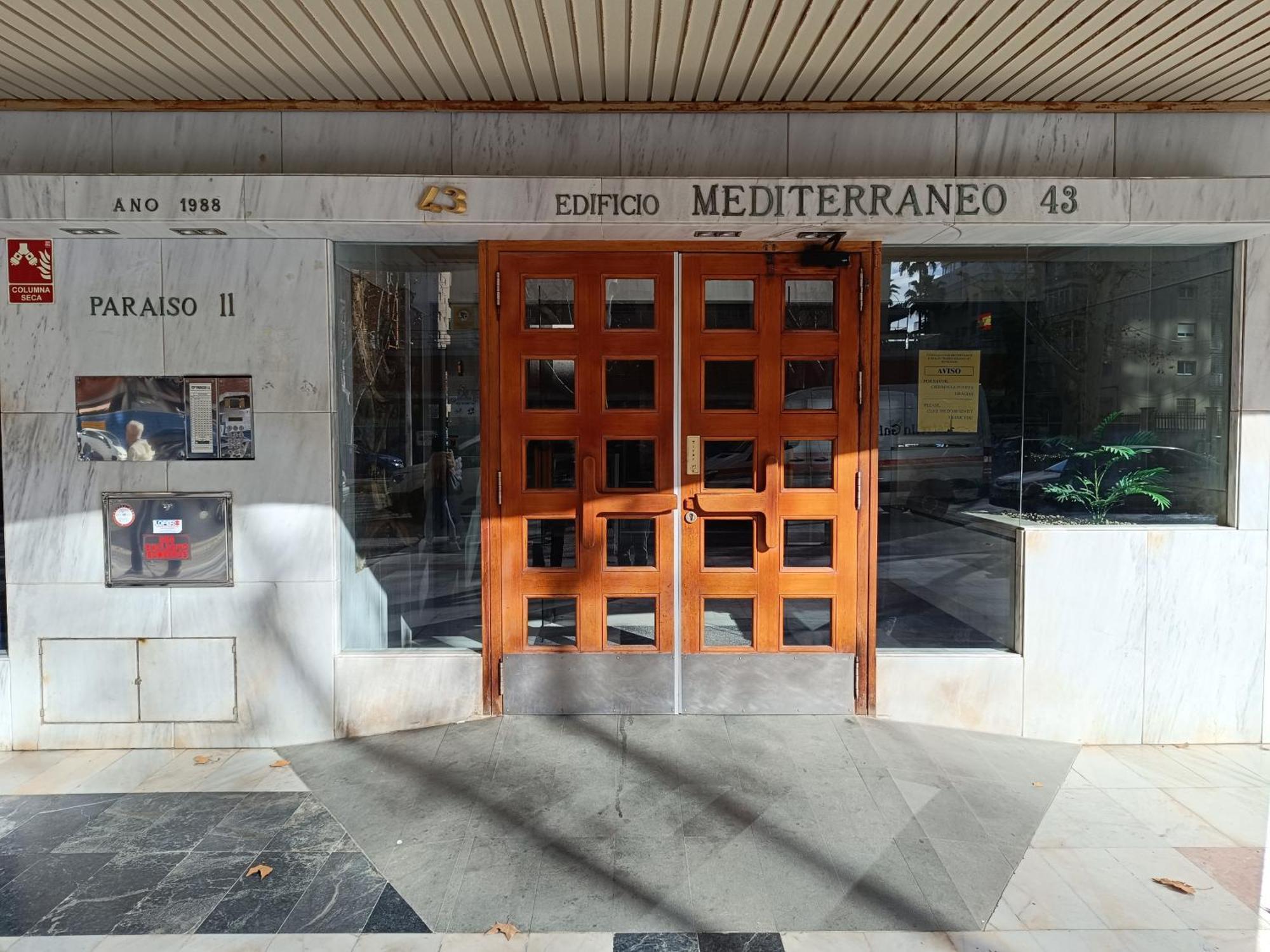 Paraiso Mediterraneo Levante Beach Pool & Parking ベニドルム エクステリア 写真